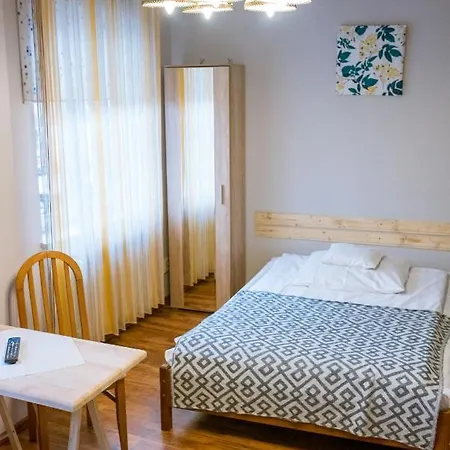 Bed & Breakfast Goscinne U Meresa *