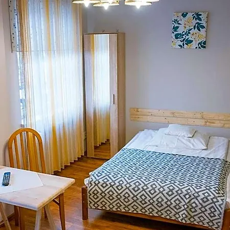 Bed & Breakfast Goscinne U Meresa Żywiec