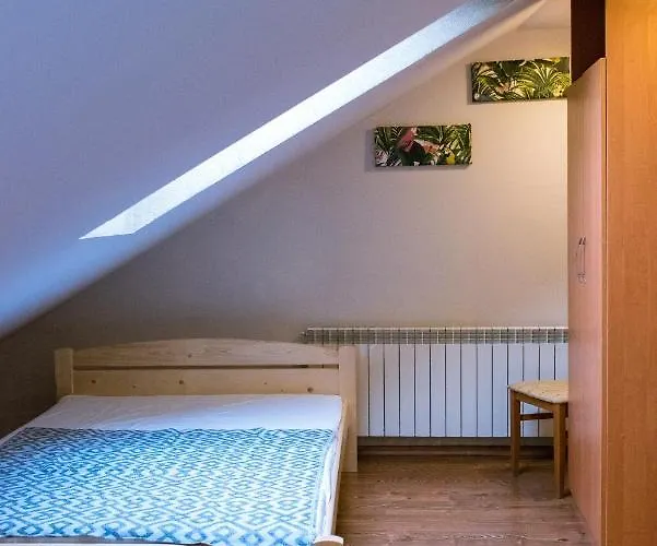 Bed & Breakfast Goscinne U Meresa 3*